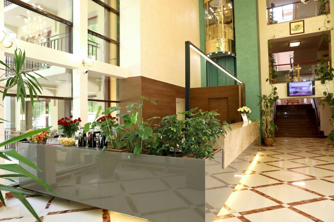 فندق بست ويسترن بلس بارادايس هوتل ديليجان المظهر الخارجي الصورة